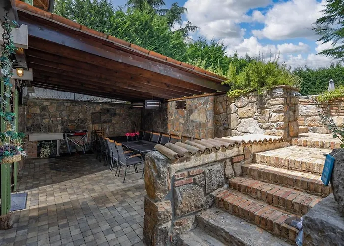 Villa With Large Pool, 500 Meters From The With A Fantastic View - By Traveler Tourist Agency - Id 2217 *
