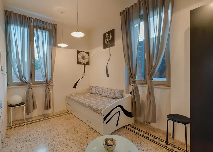 With Large Pool, 500 Meters From The With A Fantastic View - By Traveler Tourist Agency - Id 2217 Villa *