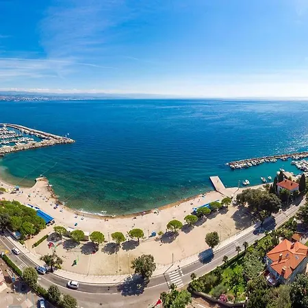With Large Pool, 500 Meters From The With A Fantastic View - By Traveler Tourist Agency - Id 2217 Ičići