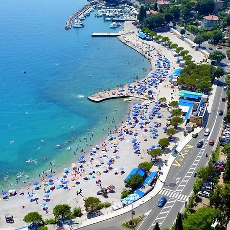 With Large Pool, 500 Meters From The With A Fantastic View - By Traveler Tourist Agency - Id 2217 Villa *