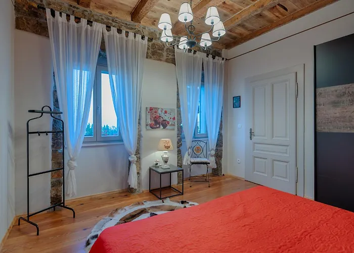 With Large Pool, 500 Meters From The With A Fantastic View - By Traveler Tourist Agency - Id 2217 *