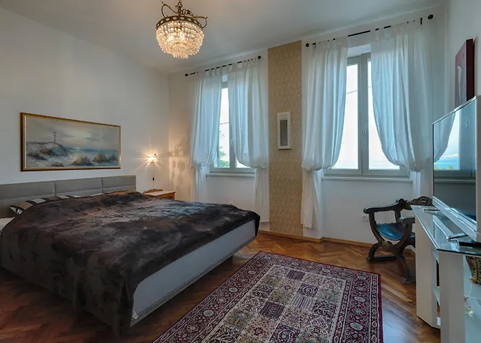 With Large Pool, 500 Meters From The With A Fantastic View - By Traveler Tourist Agency - Id 2217 * Ičići