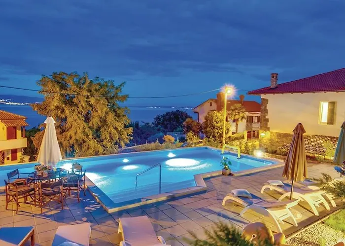 With Large Pool, 500 Meters From The With A Fantastic View - By Traveler Tourist Agency - Id 2217